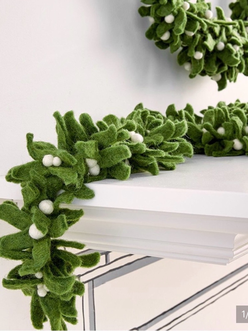 Pottery Barn Green Felt Mistletoe Garland With White Berries Sold Out 🎄